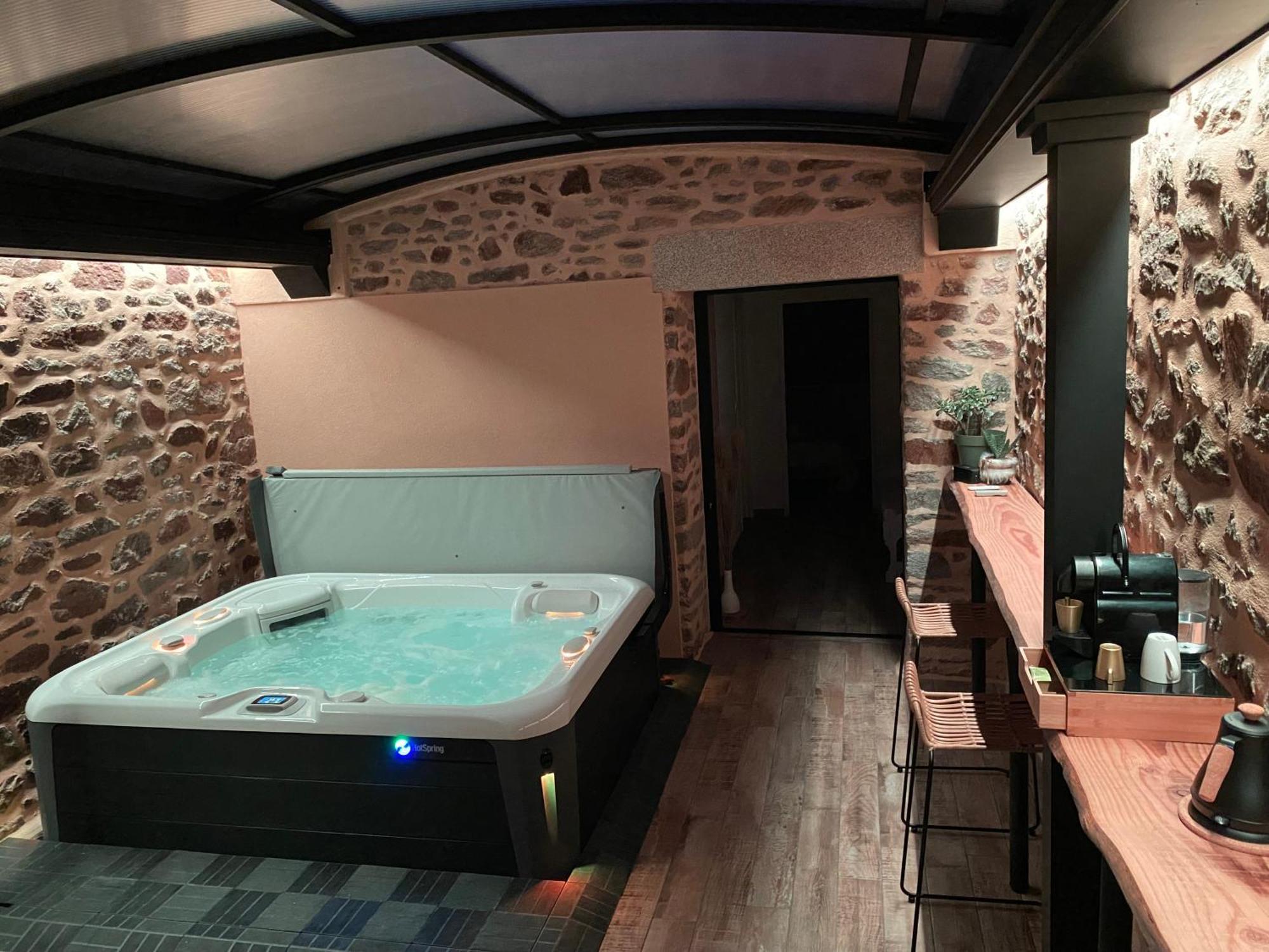 Villa Lily Spa, Chambre D'Hotes Avec Spa Privatif La Vicomté-sur-Rance Exterior foto